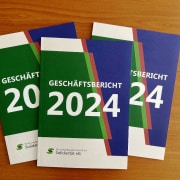 3 Exemplare des Geschäftsberichtes 2024