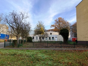 Grünfläche Schillingstraße an der Giebelseite Hausnummer 8